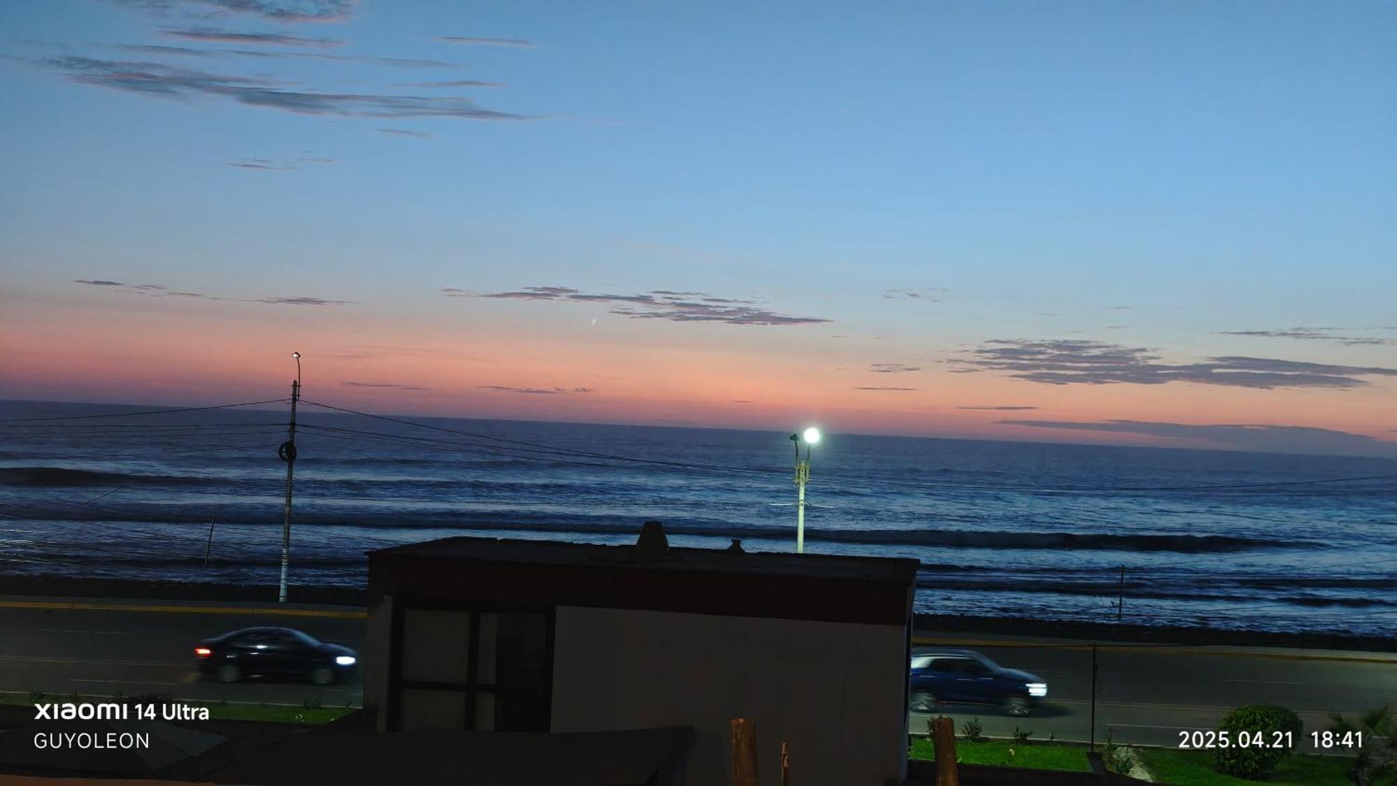 Yellow House Huanchaco Εξωτερικό φωτογραφία